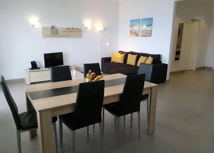 Mamamia Ac&vista Magnifica 公寓